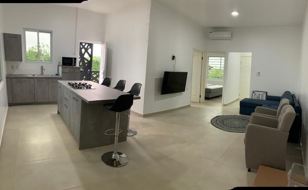 Deluxe Apartment, 2 Bedrooms, Kitchen, Garden View photo 1