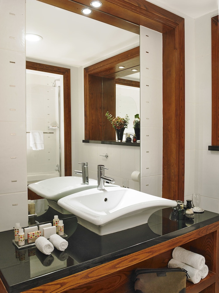 Junior Suite, 1 King Bed - Photo 11