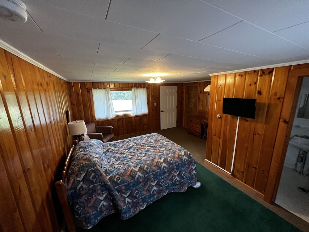 Basic Room, 1 Double Bed, Park View photo 3