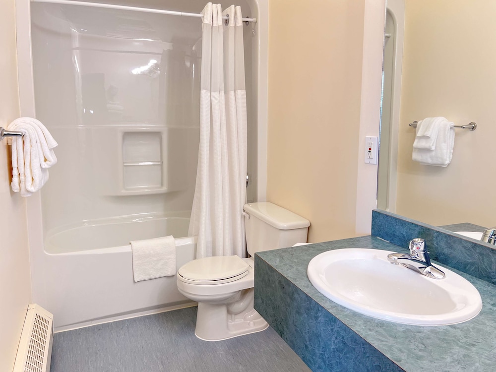 Honeymoon Room - Photo 3