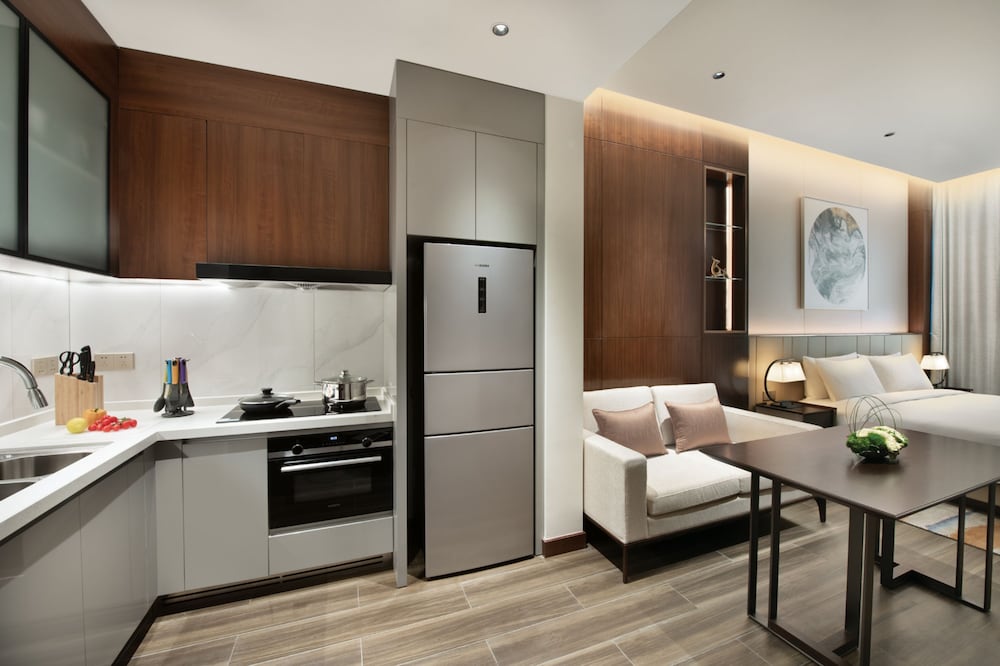 Superior Suite, 1 Bedroom - Photo 3