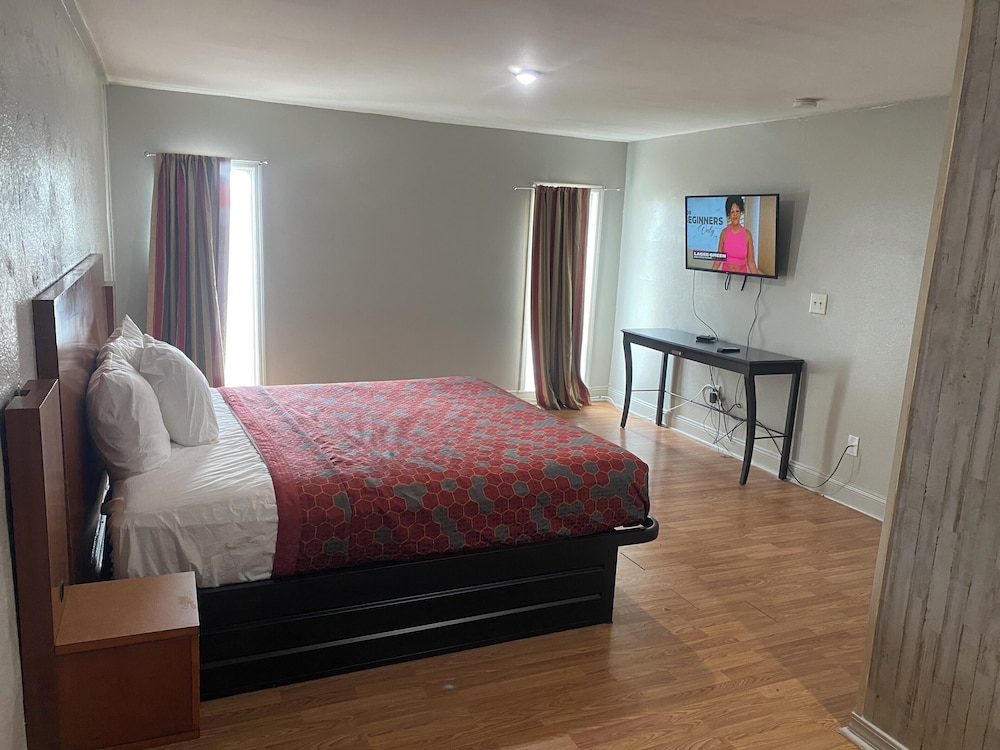 Economy Double Room photo 2