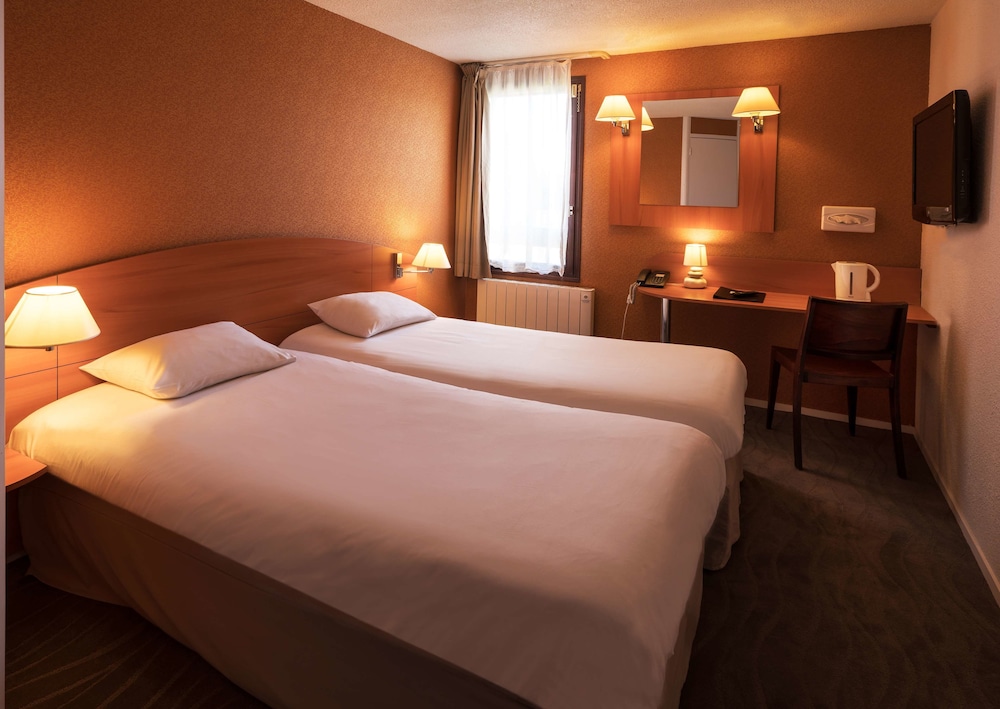 Standard Room, 2 Twin Beds - Photo 5