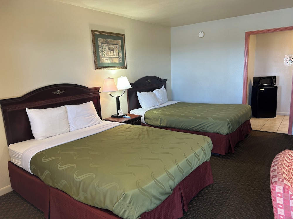 Deluxe Double Room, 2 Double Beds photo 3