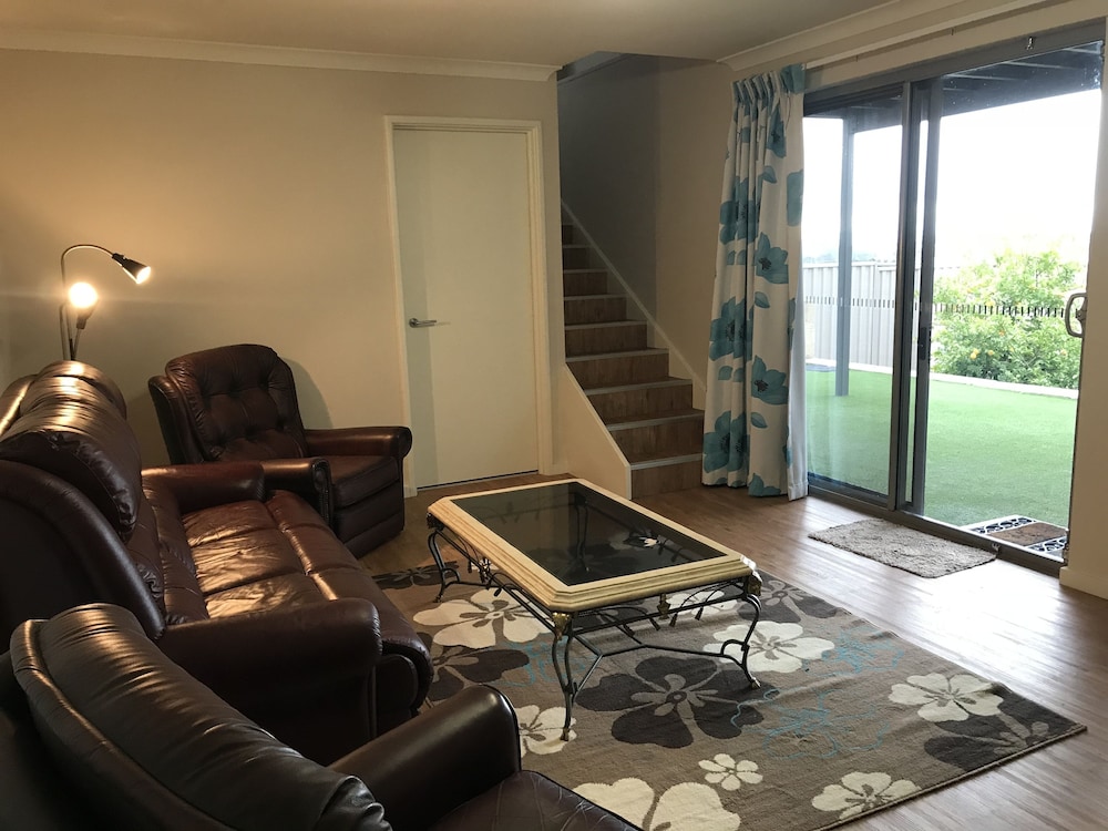 Family House, 3 Bedrooms, Non Smoking photo 2