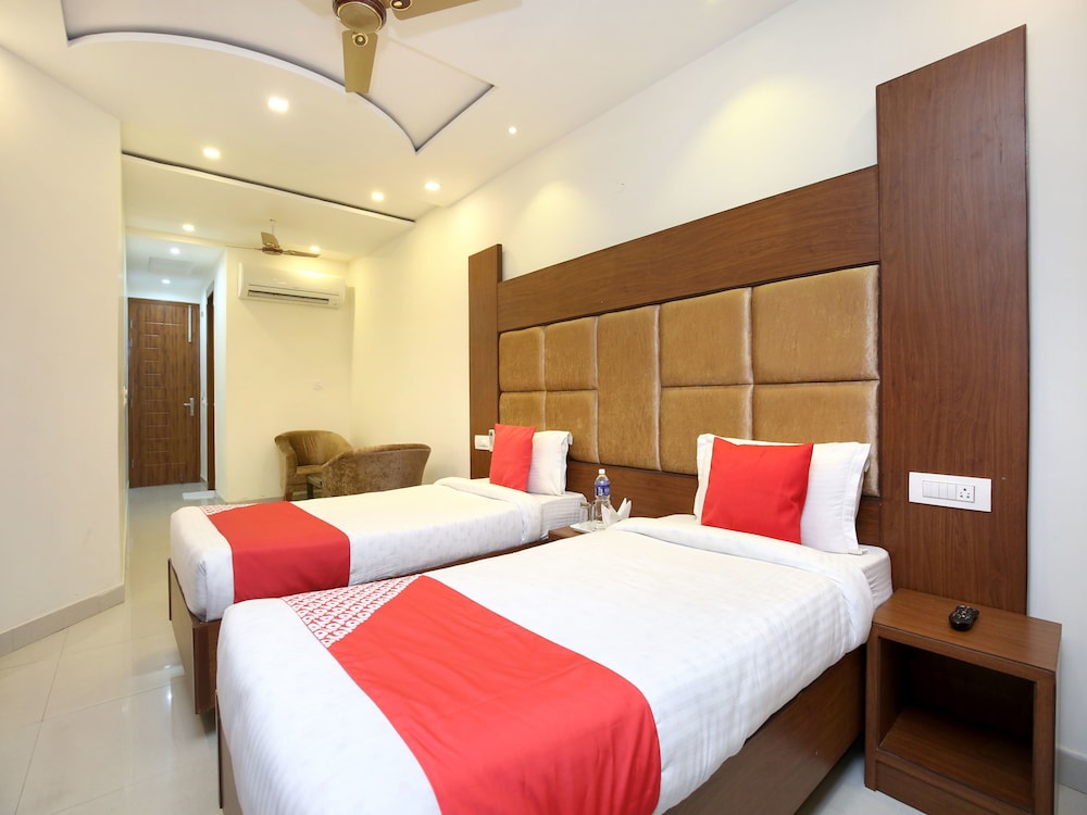 Deluxe Double Or Twin Room photo 1