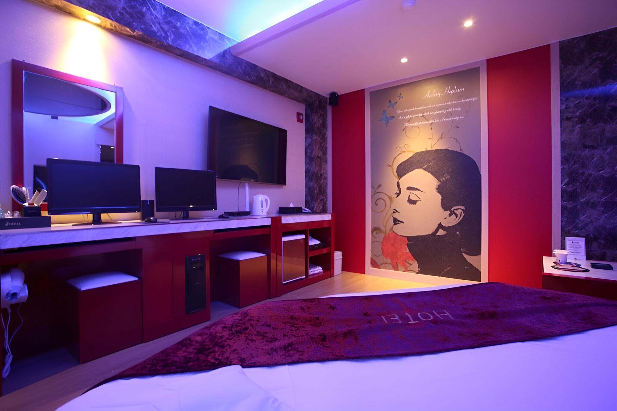Room (Semi-Special Room) - Photo 5
