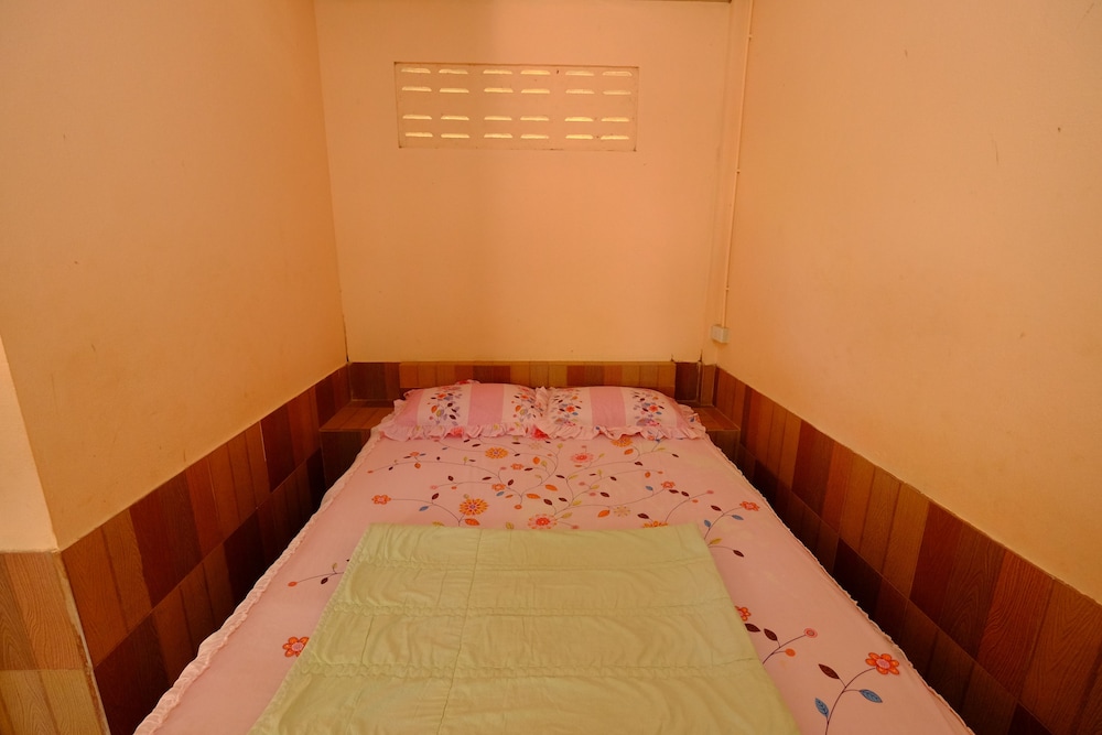 Standard Double Room With Fan photo 3