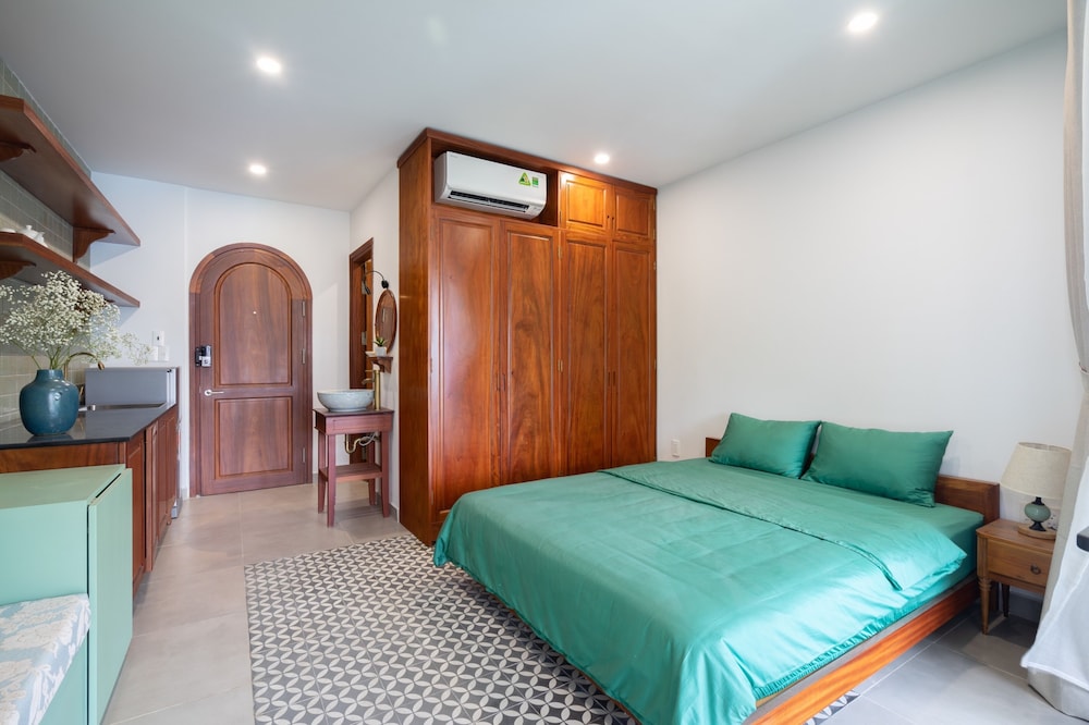 Deluxe Room, Balcony