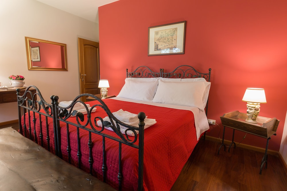 Suite, 2 Bedrooms photo 1