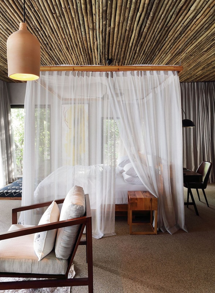 Luxury Suite photo 1