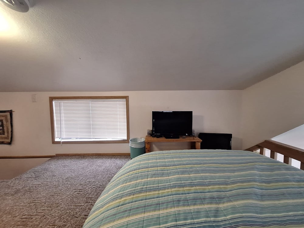 Apartment photo 2