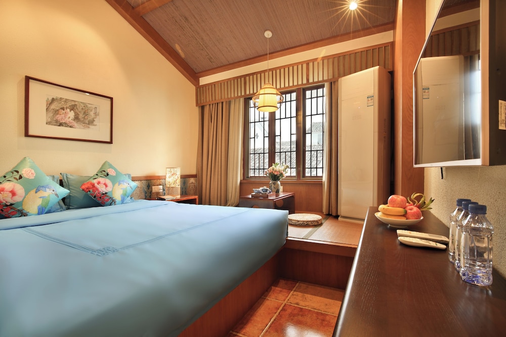 Family Triple Room, Multiple Beds, Non Smoking, Courtyard View photo 3