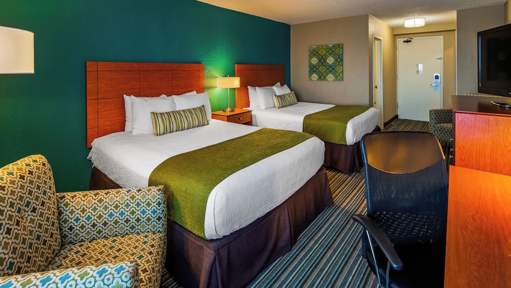 Deluxe Double Room, Balcony (Bayfront) - Photo 3