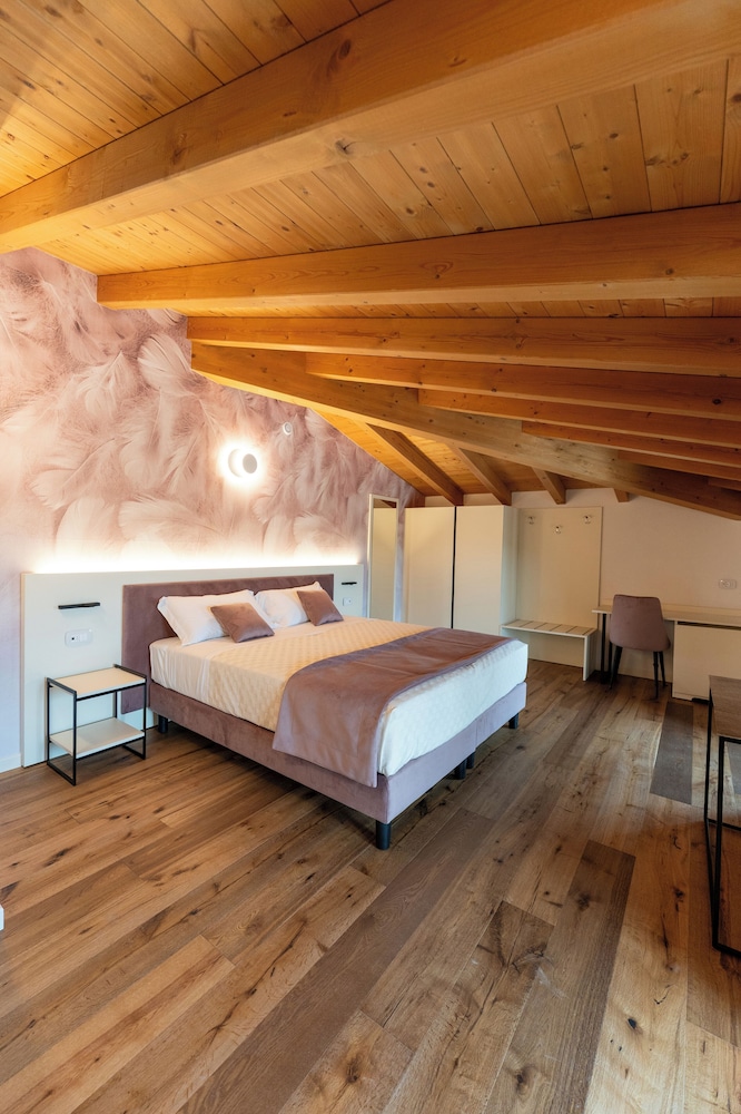 Superior Double or Twin Room, 1 Bedroom, Air conditioning, Garden View