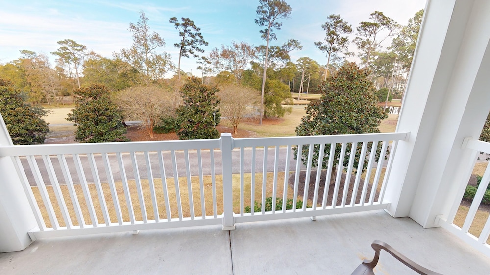 Condo, 3 Bedrooms