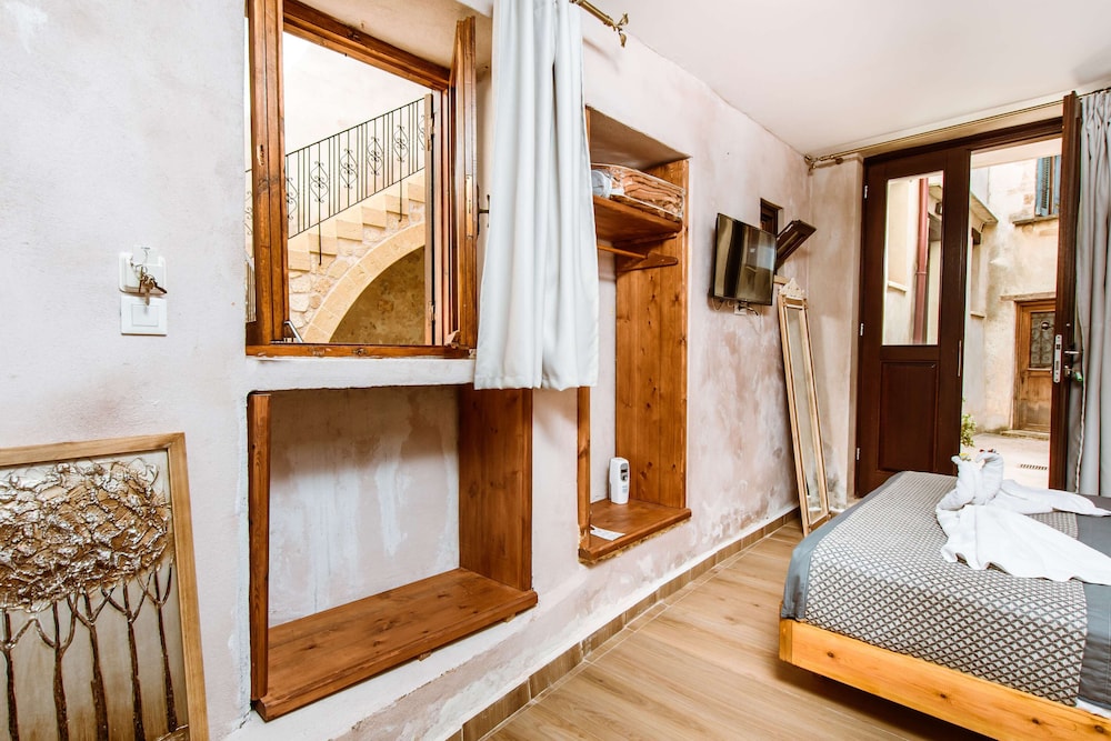 Double Room - Photo 33