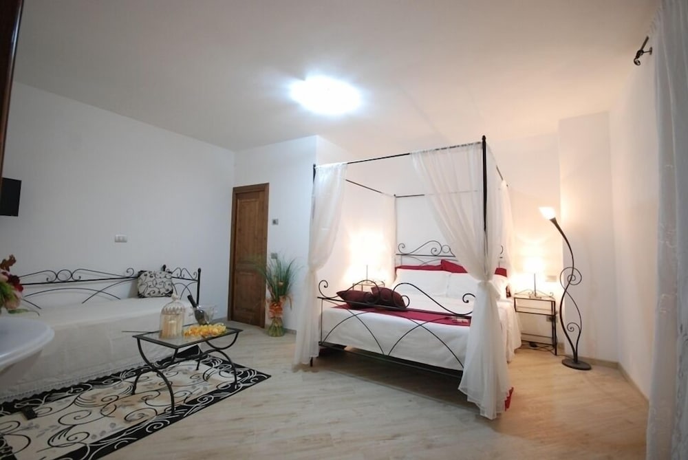 Superior Quadruple Room (Falterona) photo 3