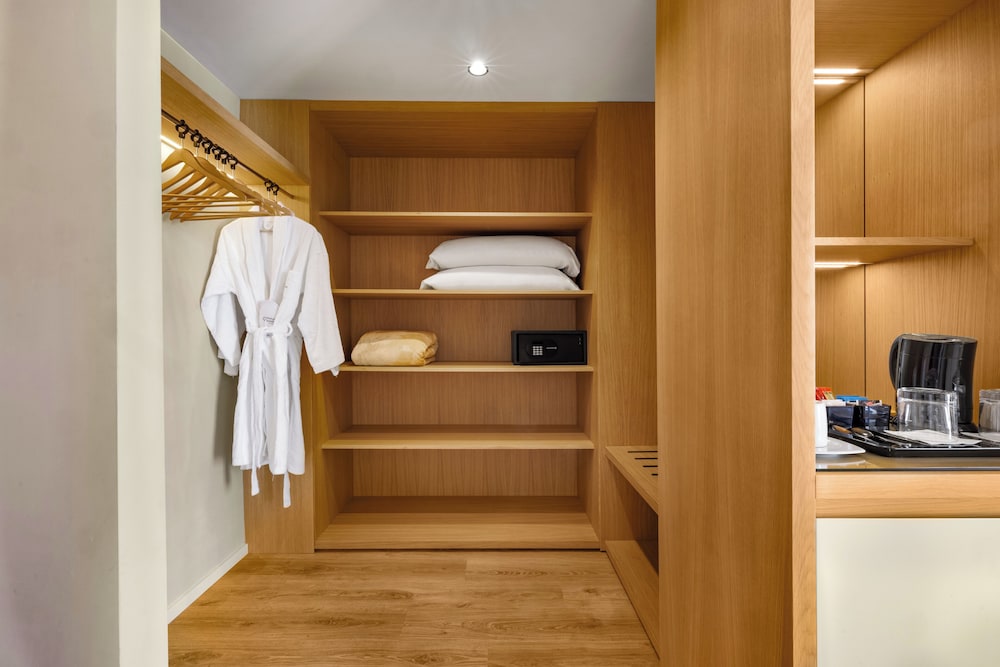 Suite, 1 Dormitorio, Balcón