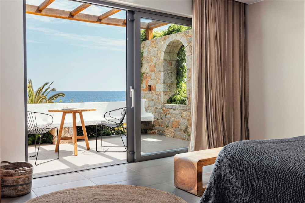 Zen Beachfront Bungalow - Photo 7