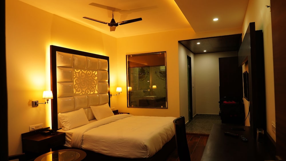 Executive Room - Photo 2