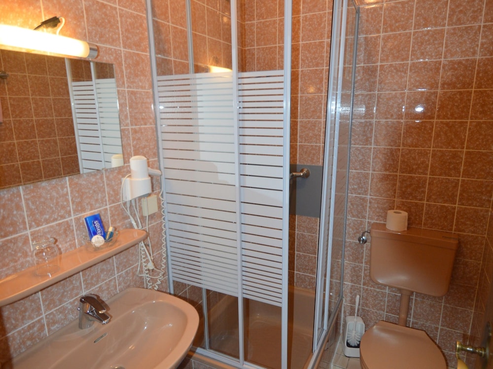 Standard Double Room, Ensuite, Garden View (mit Balkon) photo 3
