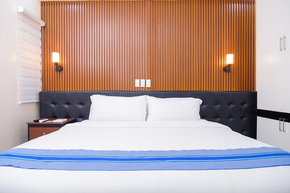 Executive Room - Photo 9