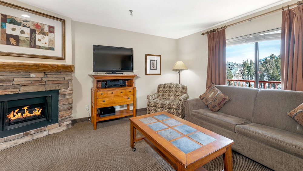 Villa, 1 Bedroom (Crest Pointe) - Photo 6