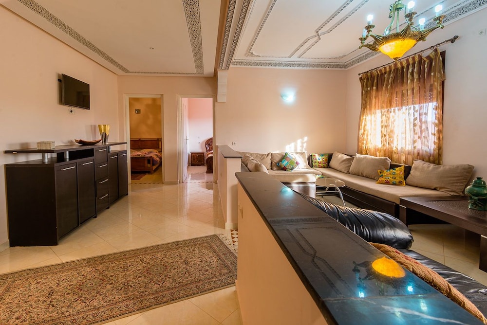 Comfort Apartment, 2 Bedrooms photo 3