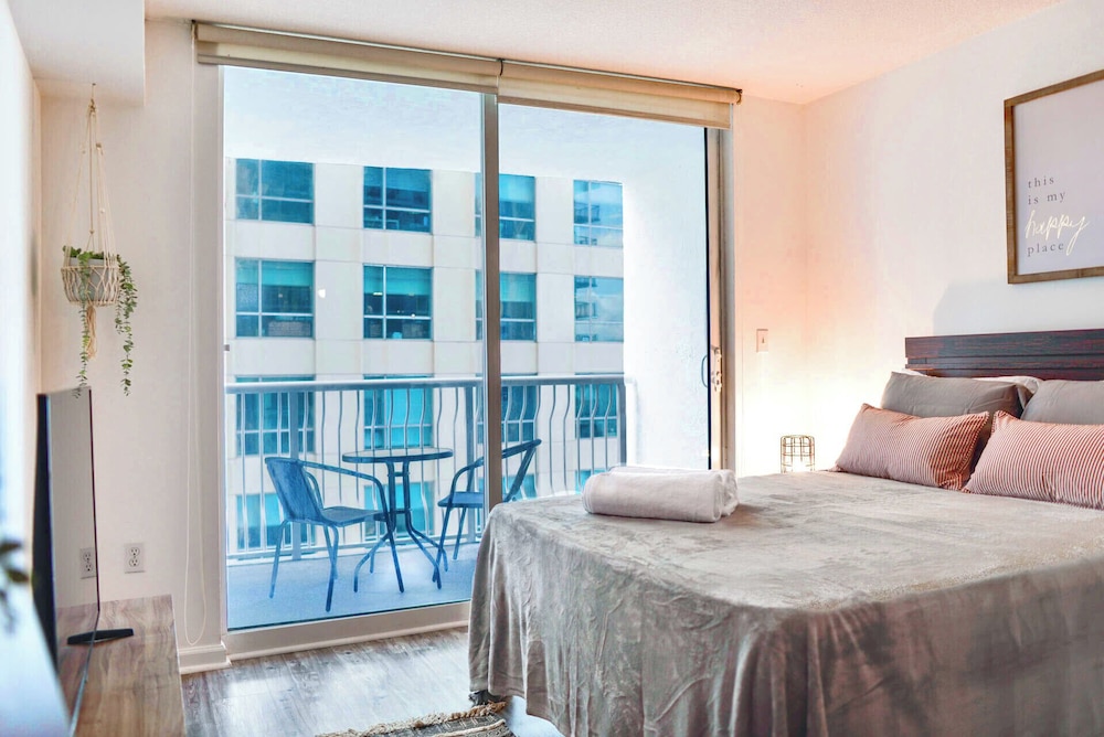 Luxury Studio, 1 Bedroom, City View photo 3
