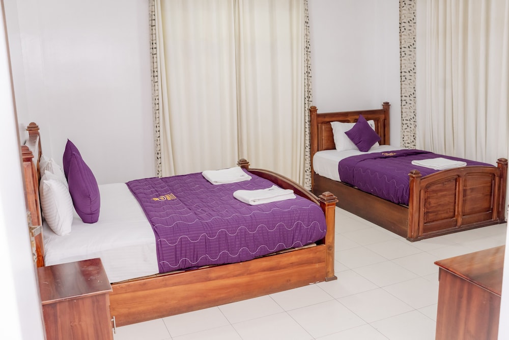 Deluxe Twin Room - Photo 8