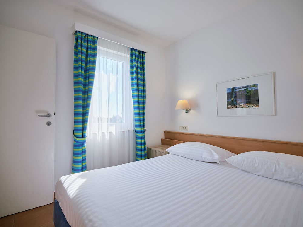 Standard Apartment - Photo 2