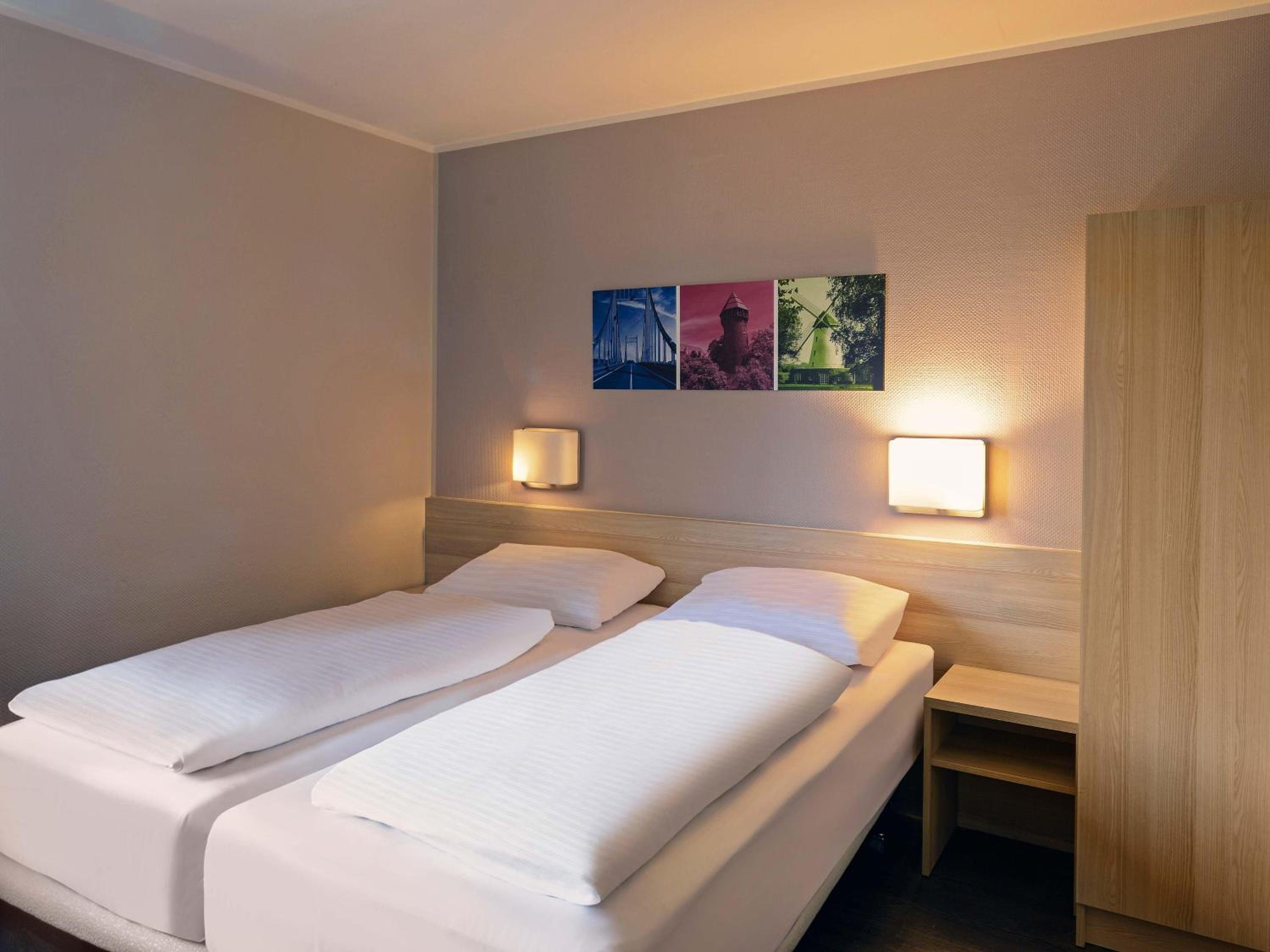Twin Room - Photo 2