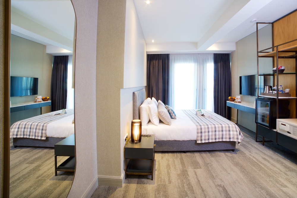 Standard Double Room, Balcony photo 3