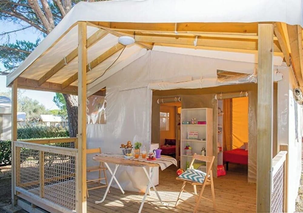 Classic Tent, 2 Bedrooms photo 1
