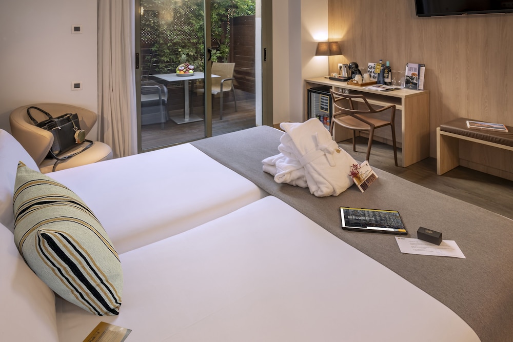 Hotel SERHS Rivoli Rambla - Photo 115
