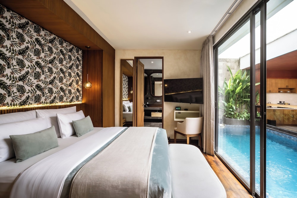 Brand New - One Bedroom Villa with Private Pool - Photo 1