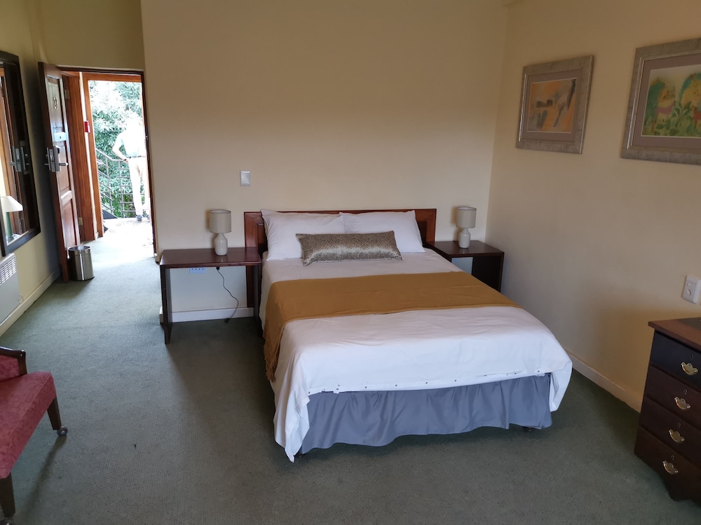 Standard Double Room - Photo 3