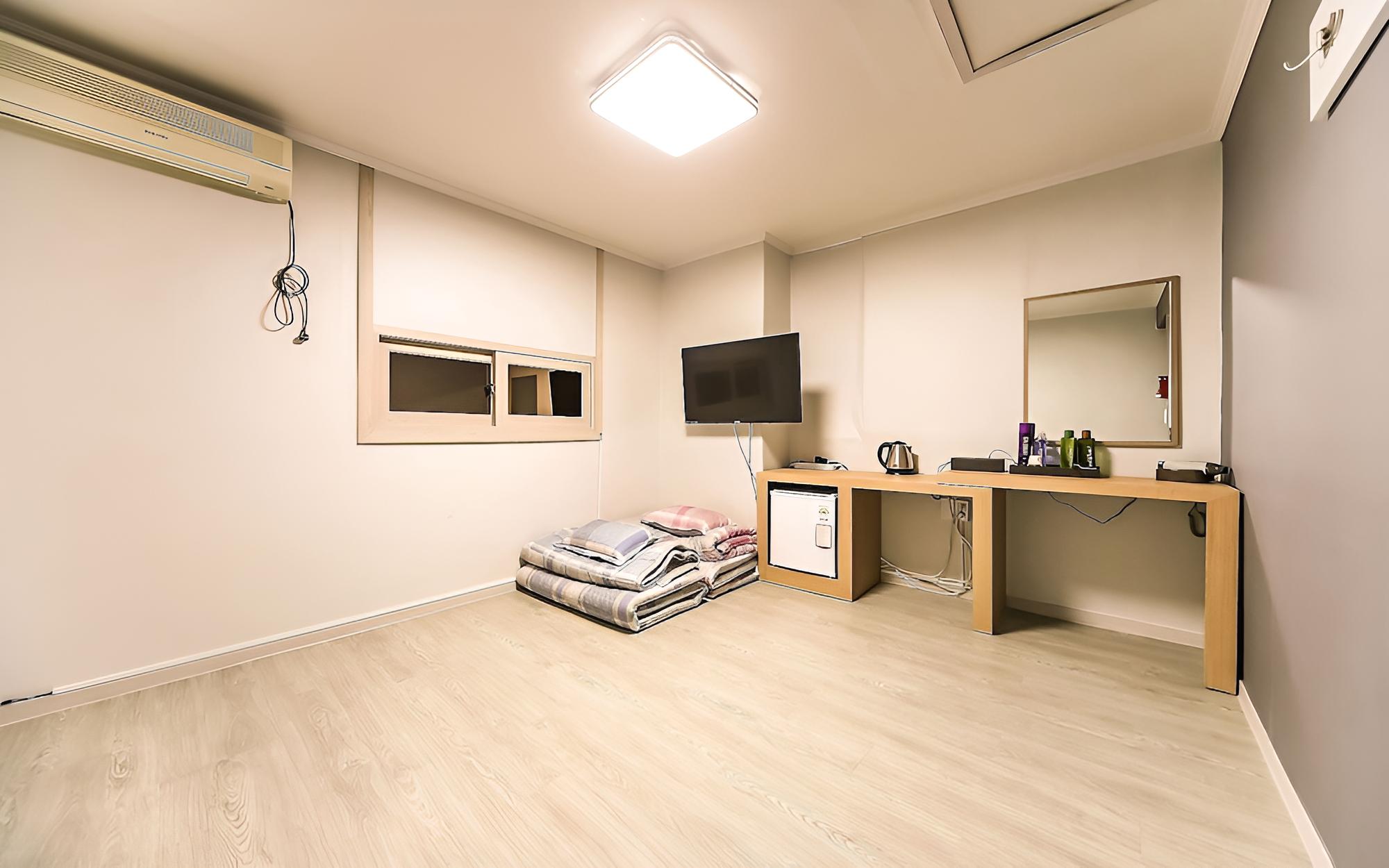 Room (Korean style-Ondol (Good heating/100%) - Photo 1