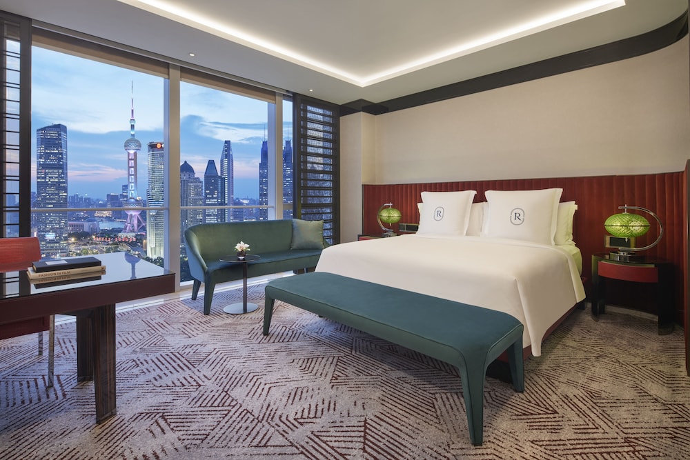 Club Room, 1 King Bed (Pearl River View)
