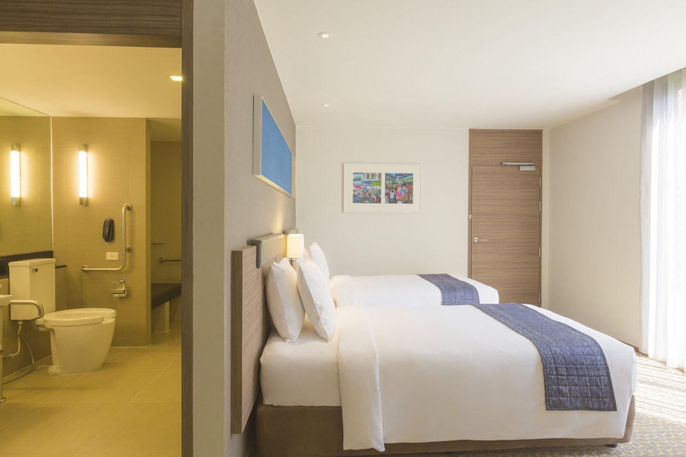Room, 2 Twin Beds, Accessible (With Free Breakfast) photo 1