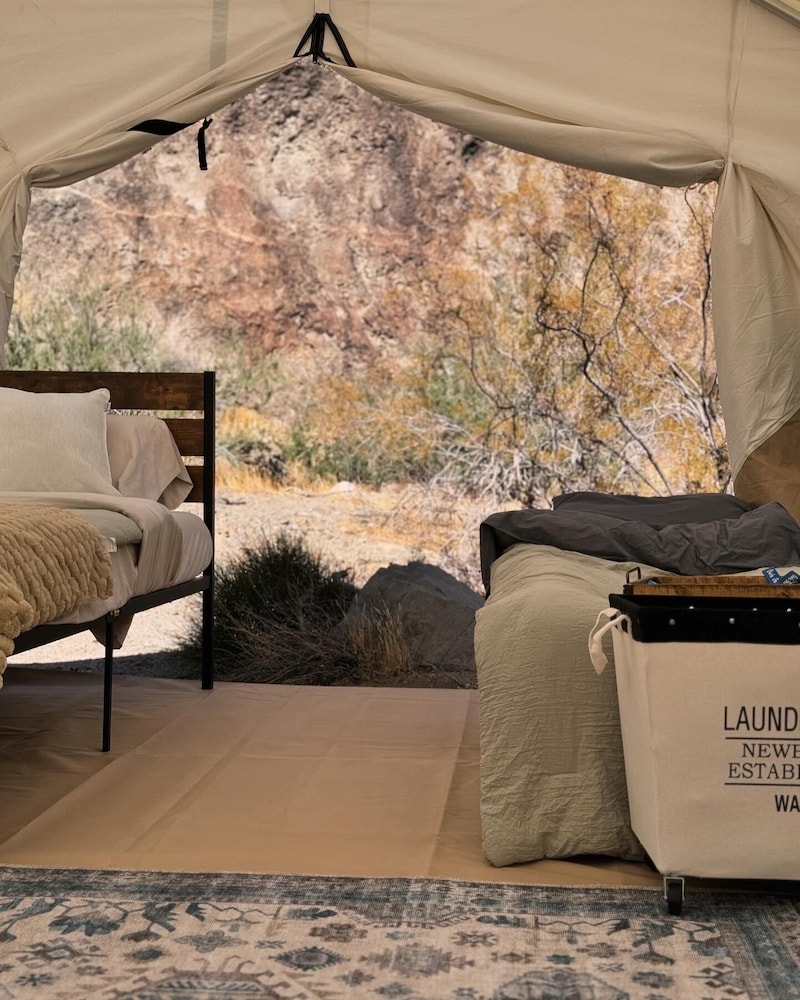 Presidential Tent, Mountain View, Mountainside photo 1