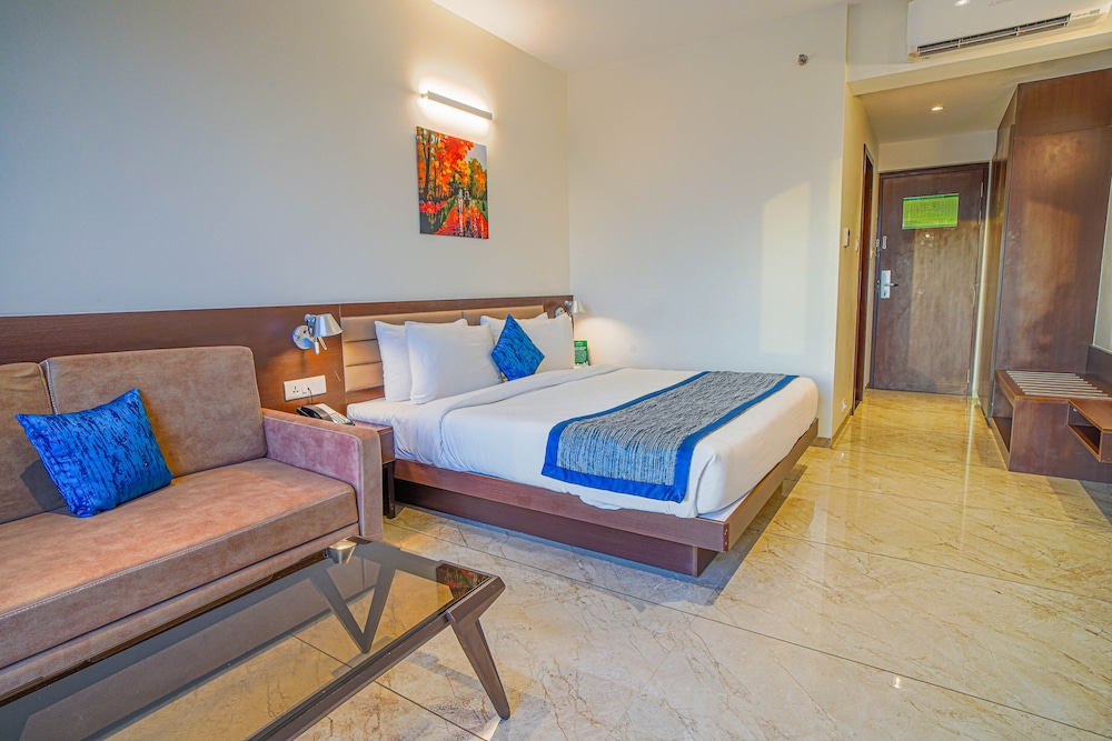 Winter Green City View Room - Photo 1