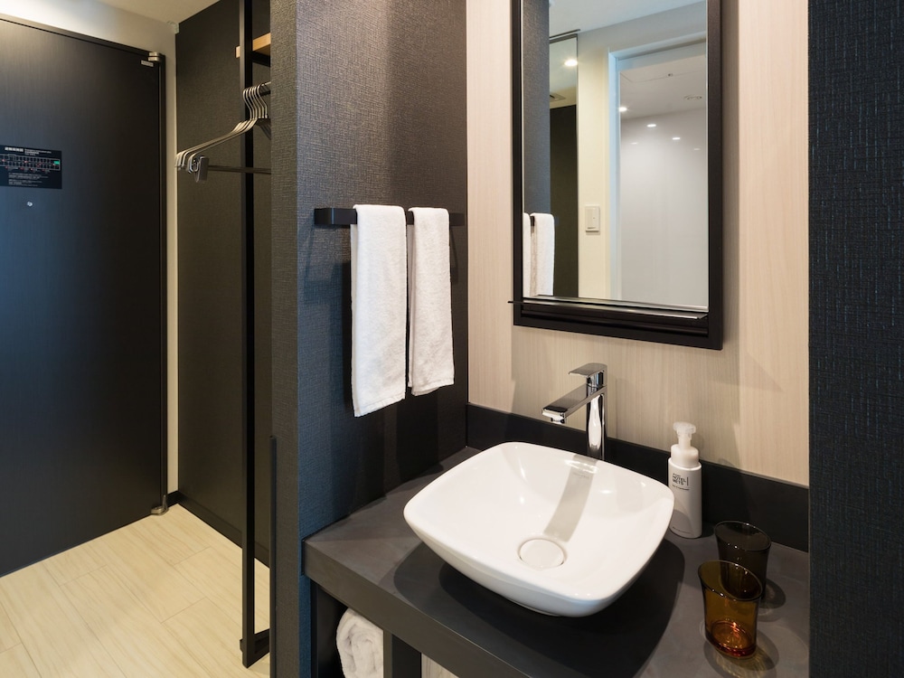 Superior Double (Separate Bath and  Toilet) for 2 people - Non - Smoking photo 3