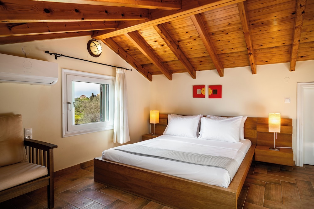 Villa, 5 Bedrooms, Private Pool, Garden View