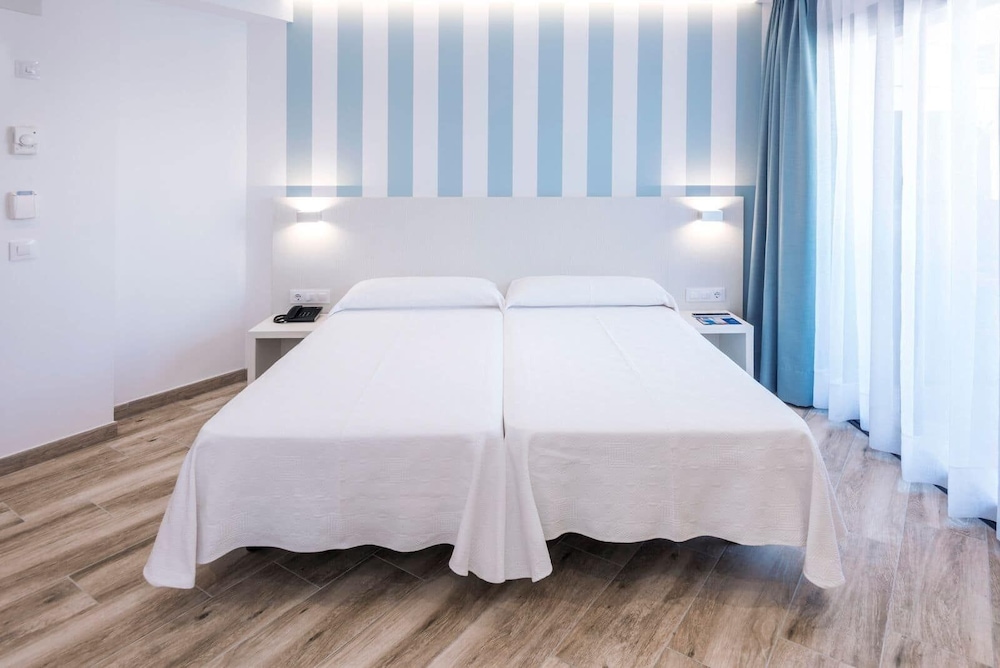 Habitación triple (3 adultos)
