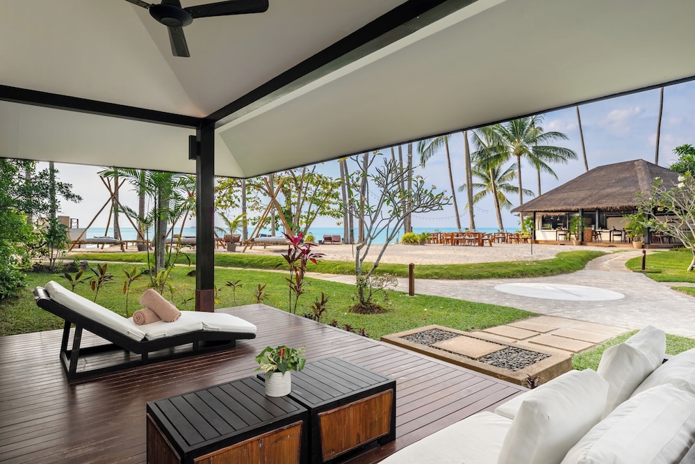 Signature Villa, Sea View - Photo 3
