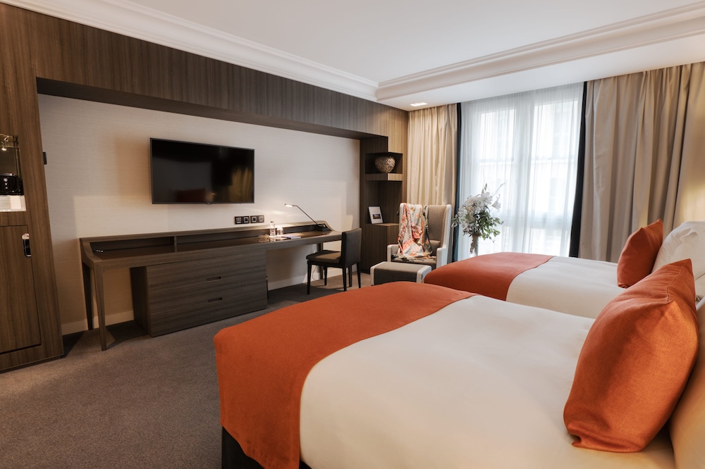 Classic Room, 2 Twin Beds - Photo 1