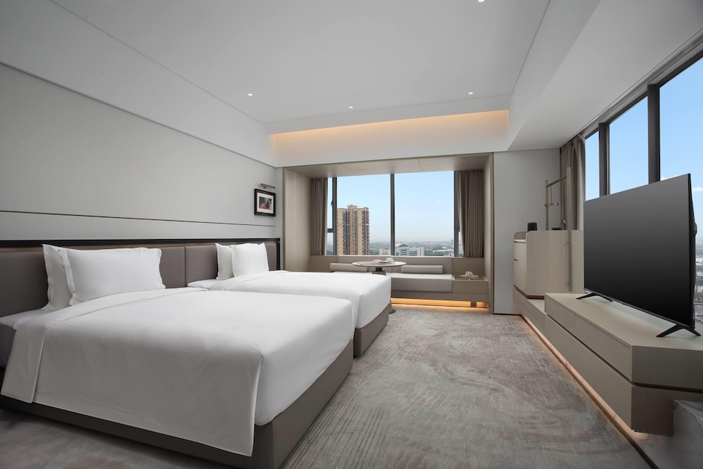 Room, 1 King Bed, Non Smoking, City View
