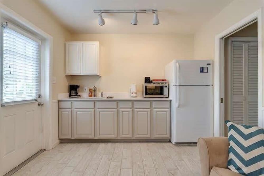Cottage (Blue Sage) photo 3